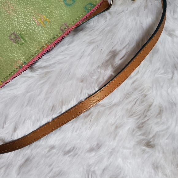 Dooney & Bourke mini barrel bag celery rainbow monogram - Picture 6 of 10